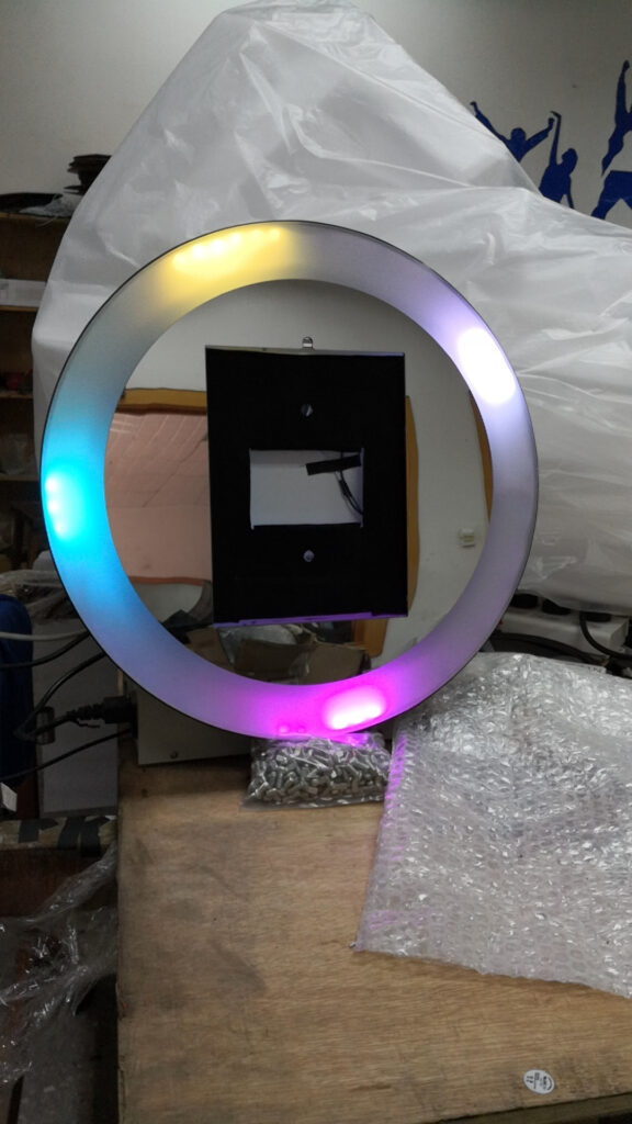 oval ring light roamer photo booth for ipad
